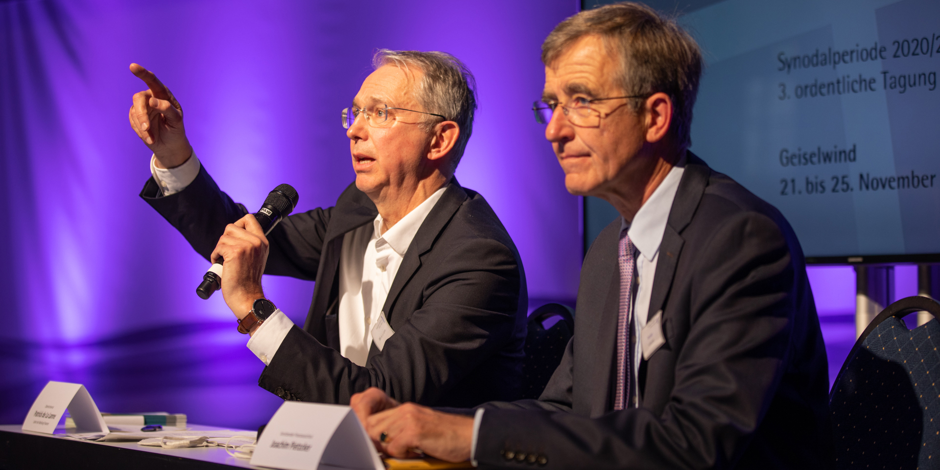 Finanzchef Patrick de La Lanne und Finanzausschussvorsitzender Joachim Pietzcker
